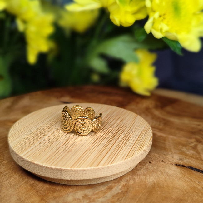 Spiral ring