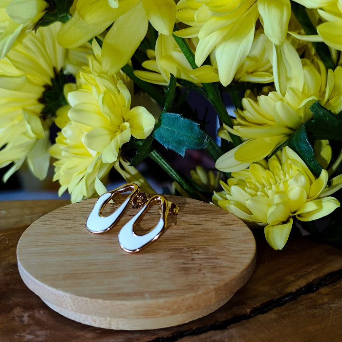 White Echo Earings